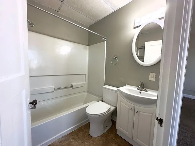 119 E 3rd Ave — Photo 5