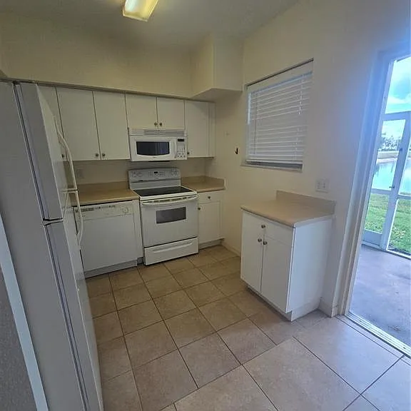 8312 Bernwood Cove Loop #1007 — Photo 2