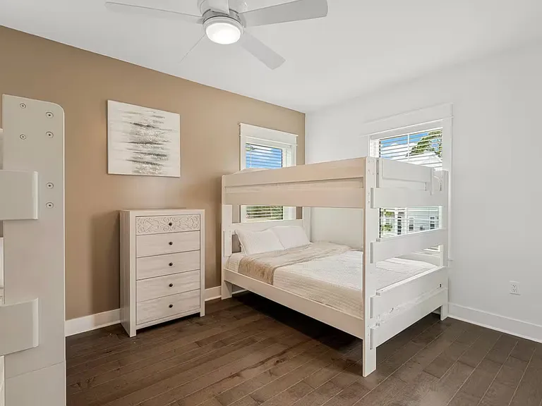 2707 Lagoon Manor Dr — Photo 8
