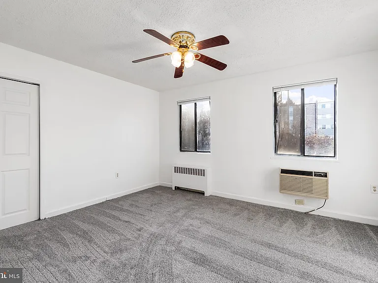 4717 1st St SW #303 — Photo 11