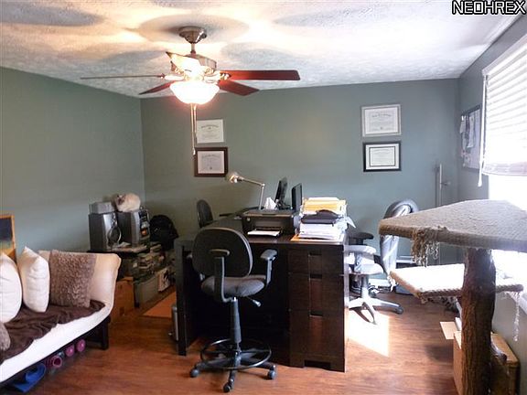 3rd image of 6813 Kirkwood Dr #2