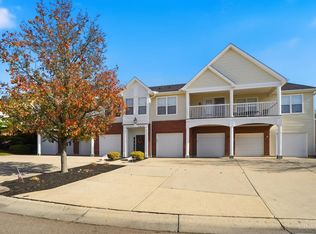 3596 Chestnut Park Ln #8, Cleves, OH 45002