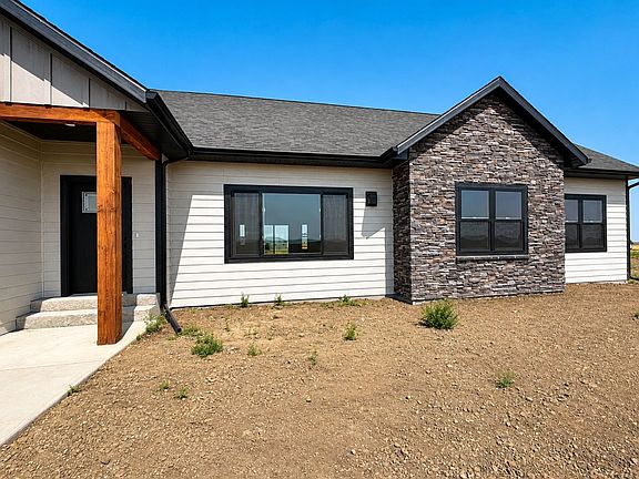 2nd image of 141 Barn Wood Ln
