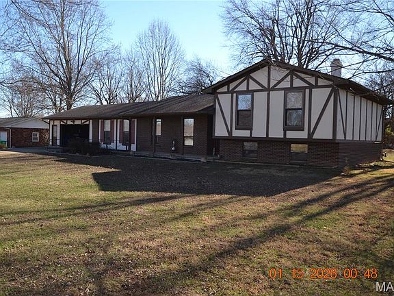 3rd image of 104 Hawthorne Dr