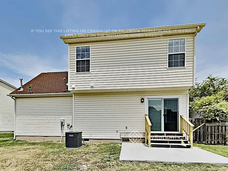 14633 Arlandes Dr — Photo 17