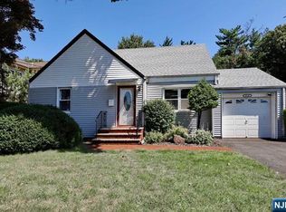 15-47 Elmary Pl, Fair Lawn, NJ 07410