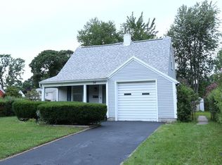 54 Ridgedale Cir, Rochester, NY 14616