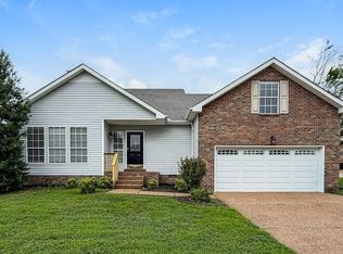 142 S Birchwood Dr, Hendersonville, TN 37075