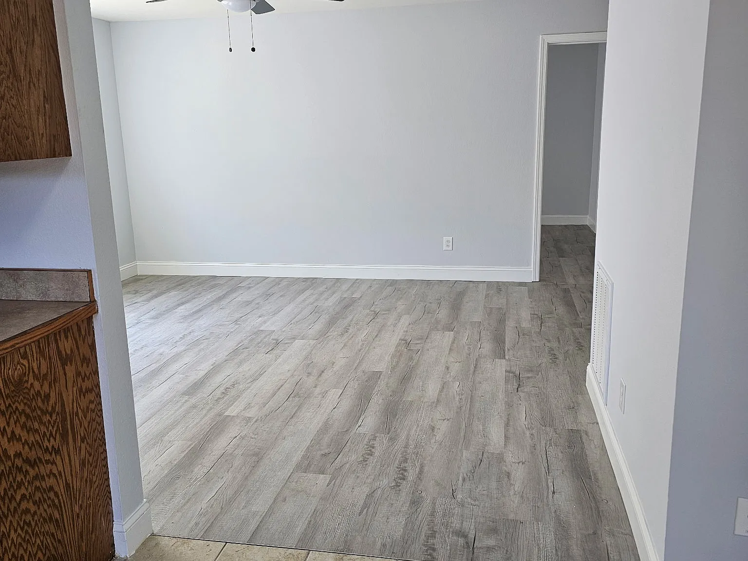 2 bed, 1025 sqft, $1,350 — Photo 4