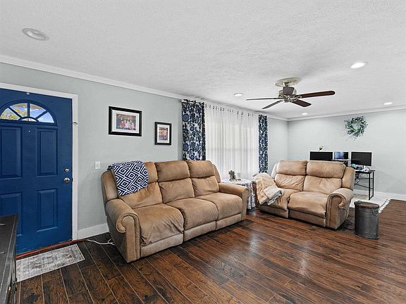 4th image of 175 Hillcrest Ln
