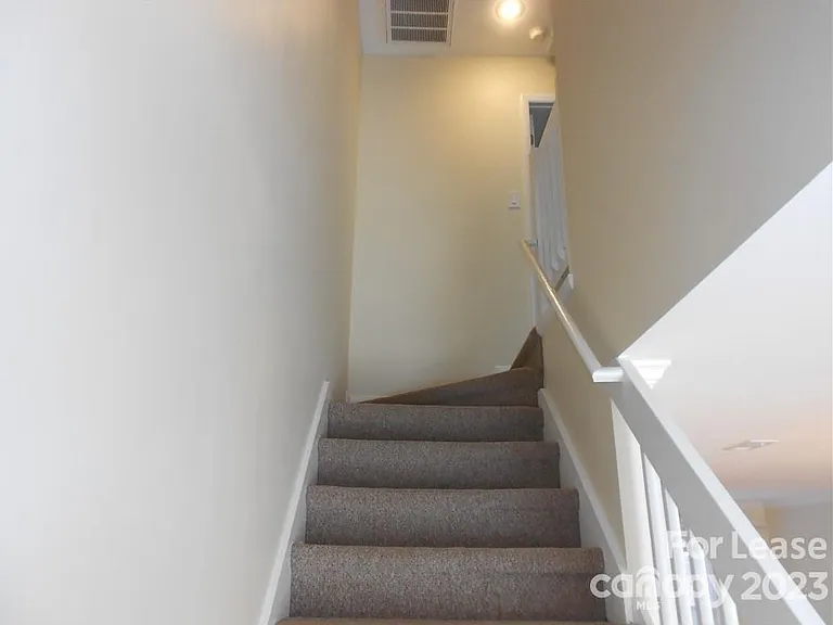 2545 Dilworth Heights Ln — Photo 9