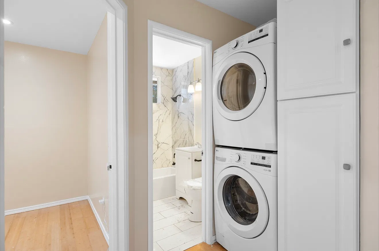 2 bed, 712 sqft, $2,675 — Photo 2