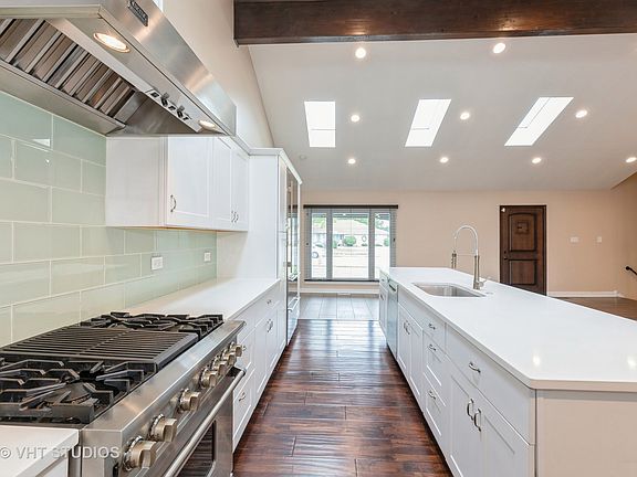 5th image of 808 Damico Dr