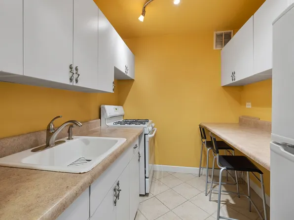 160 West End Avenue image 3 of 4
