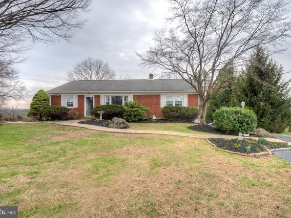 3396 Pruss Hill Rd, Pottstown, PA 19464