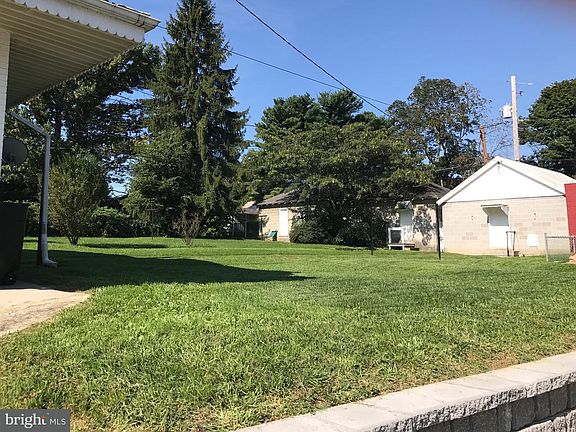 4th image of 353 W Side Ave