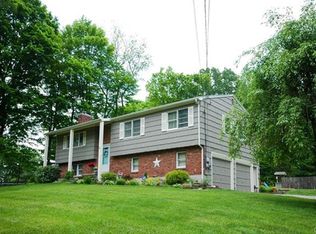 87 Castle Meadow Rd, Newtown, CT 06470