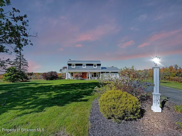 115 Silver Maple Dr, Scott Township, PA 18411