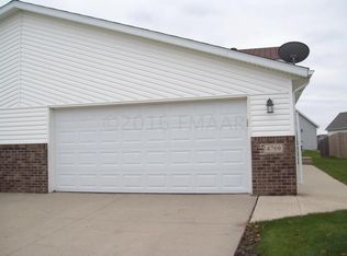 4769 Townsite Pl S, Fargo, ND 58104