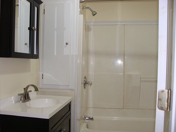 2nd image of 47 Anderson Ln