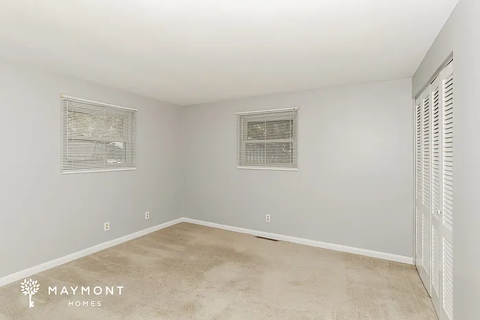 694 Castro Ln — Photo 9