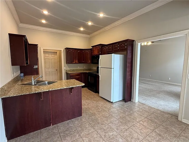 5075 W Waverly Rd — Photo 4