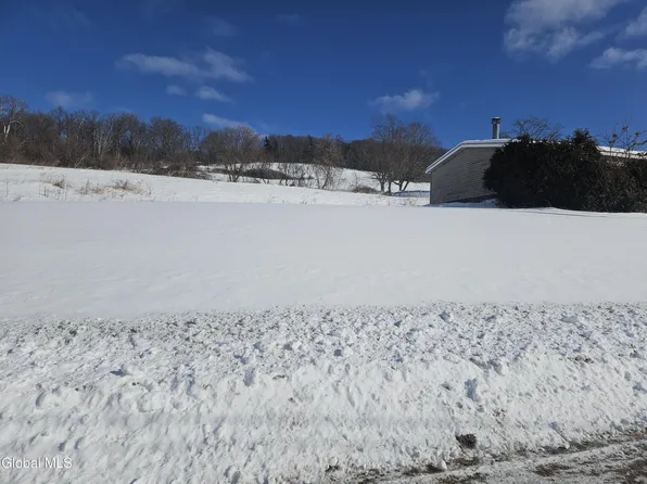 260 Tate Road, Hoosick Falls, NY 12090