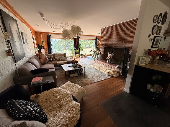 4th image of 147 Hiline Rd