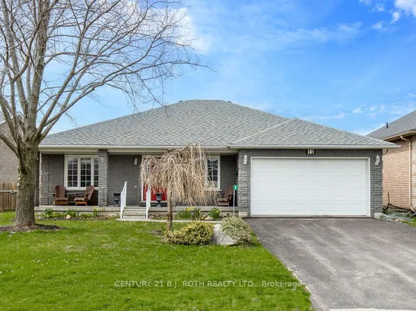 12 Graham St, Springwater, ON L0L 1P0