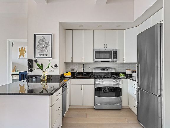 2nd image of 150 Joralemon St APT 7D