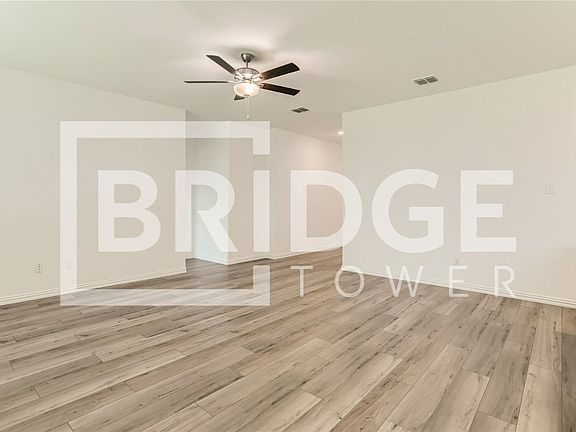 3rd image of 2304 Okeefe Dr