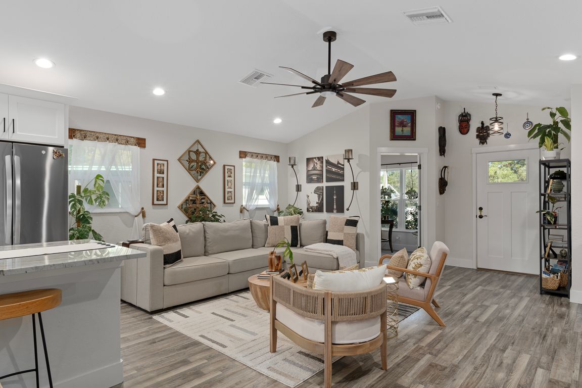 next background image