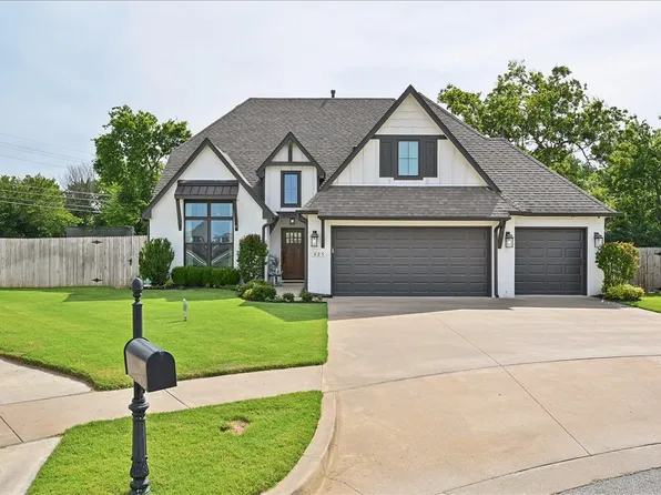 825 N 89th St, Broken Arrow, OK 74014