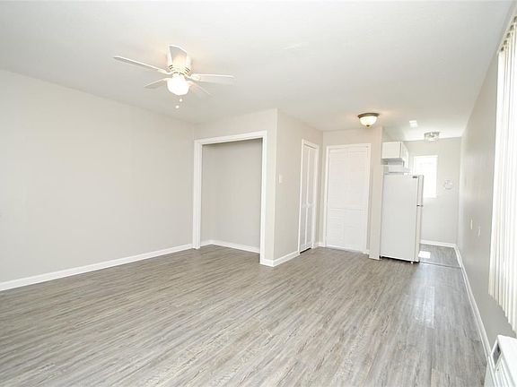 5th image of 2501 Yoakum Blvd APT 2
