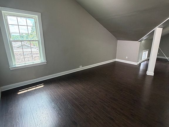 3rd image of 727 Bakewell St APT 15