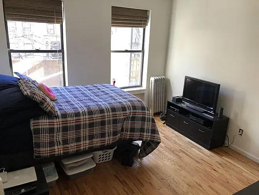 Rented by Native New York Real Estate Inc | media 4