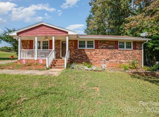 801 Windwood Dr, Gastonia, NC 28056