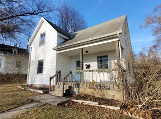 93 1/2 W Hill Ave, Rittman, OH 44270