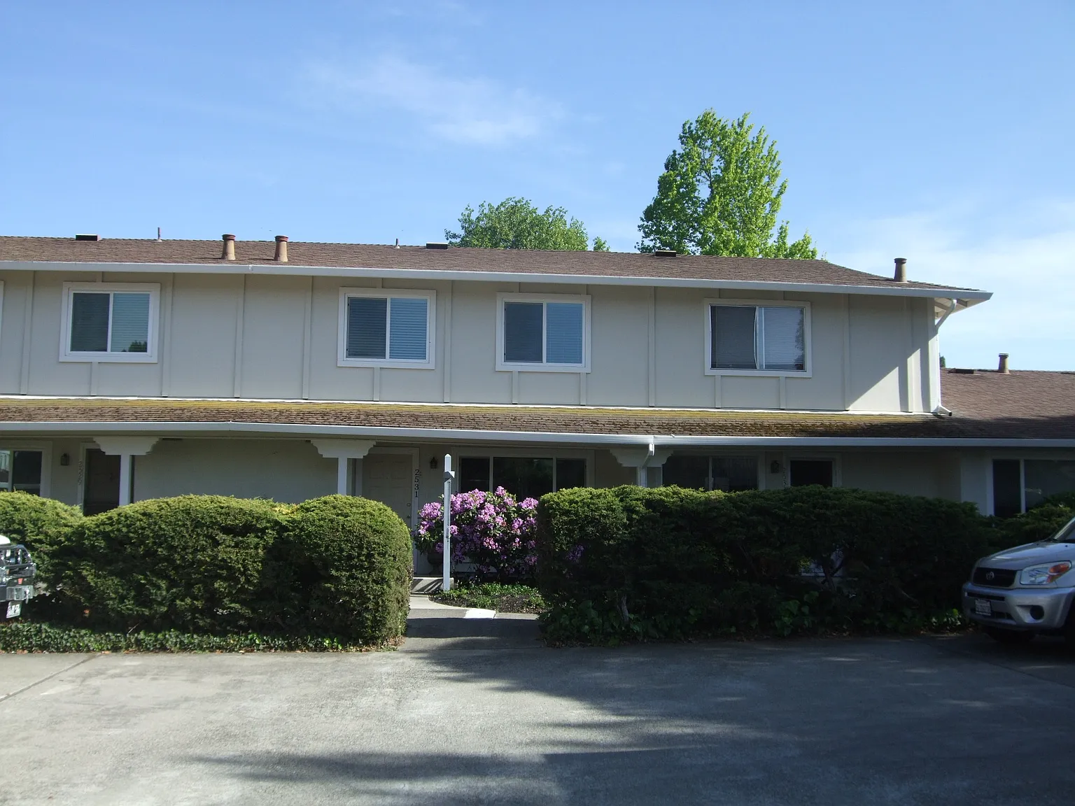 2533 Twin Creeks Dr photo 1