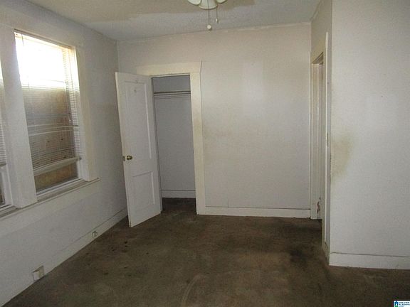 2nd image of 4637 Avenue R