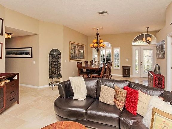 4th image of 9908 Woodbay Dr