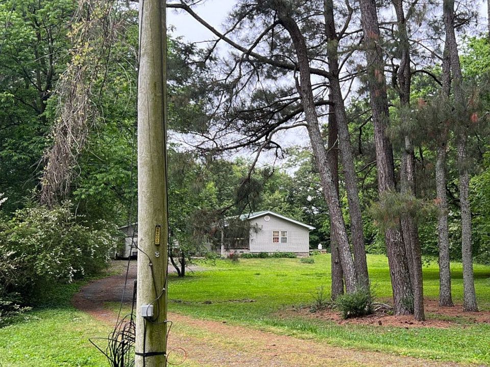 2nd image of 334 Cook Rd NW