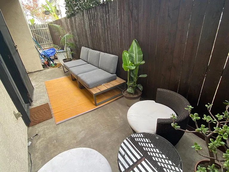 1435 Essex St #1 — Photo 15