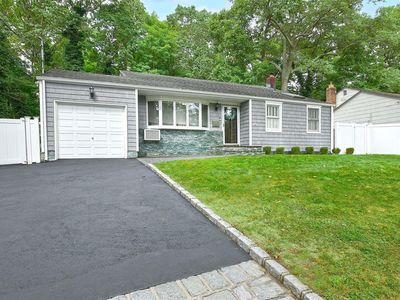 5 Via Continental, Huntington Station, NY, 11746