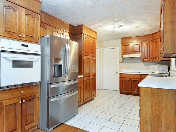 4th image of 35 Scattergood Dr NE
