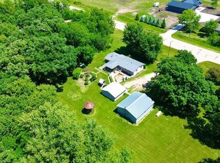1947 Underwood Ave, Charles City, IA 50616