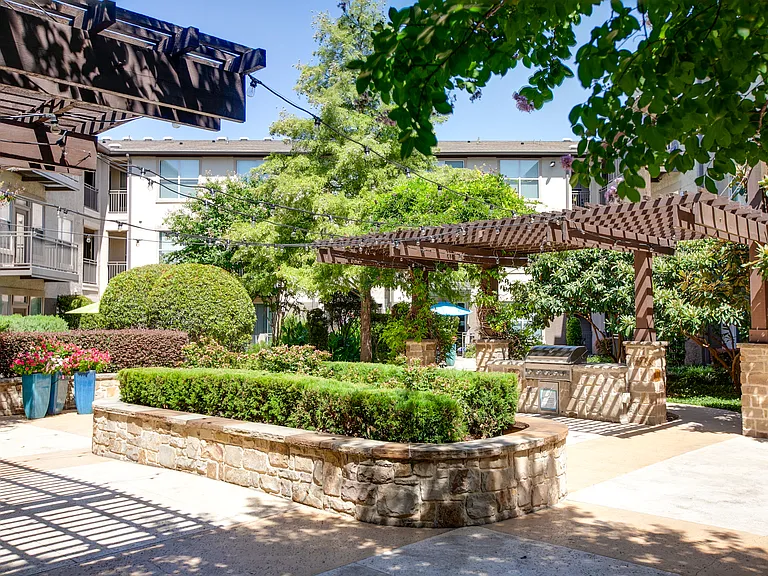 Dallas, TX Apartment Homes — Photo 33