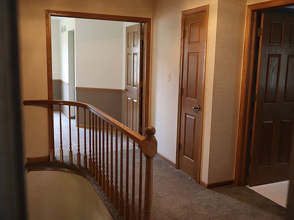 5th image of 3007 Carmel Dr