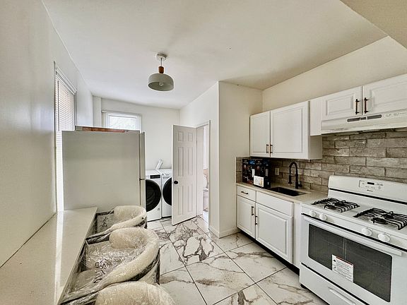 5th image of 340 Palisade Ave #2B