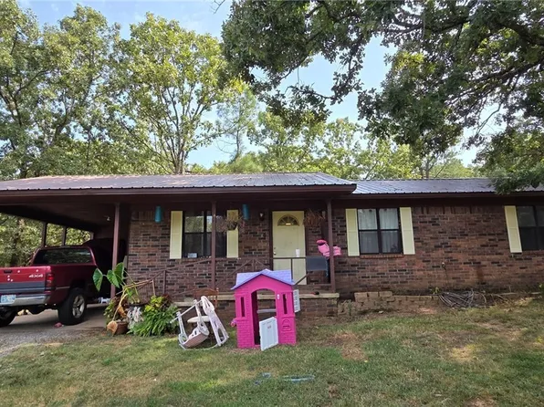 403 W Chestnut Ln, Pocola, OK 74902